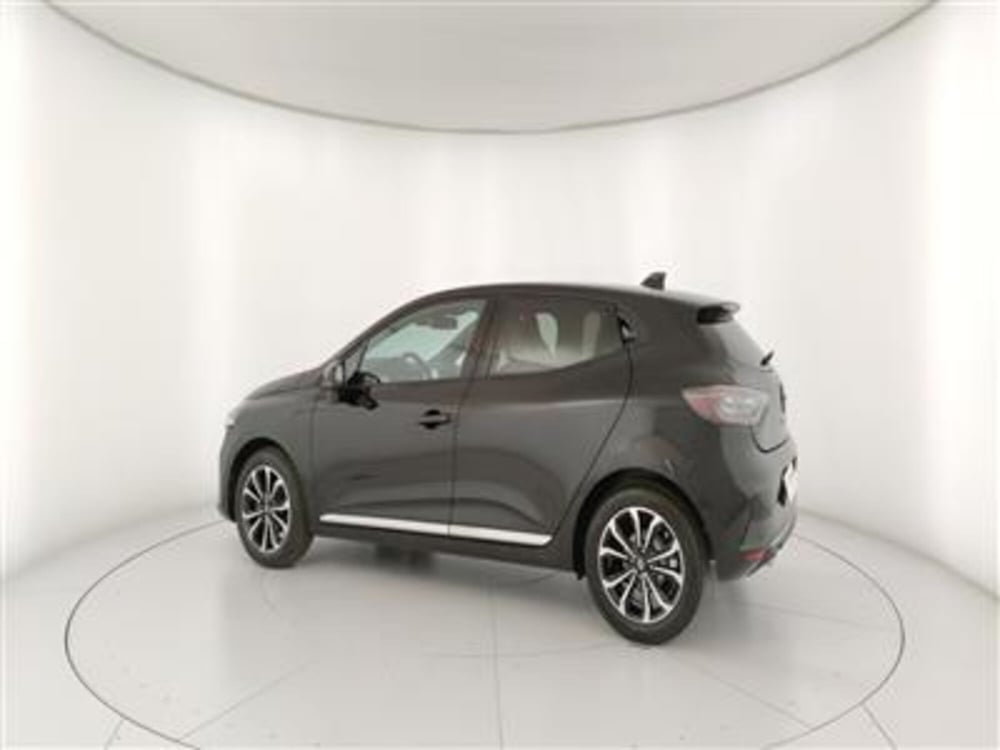 Renault Clio nuova a Bari (4)
