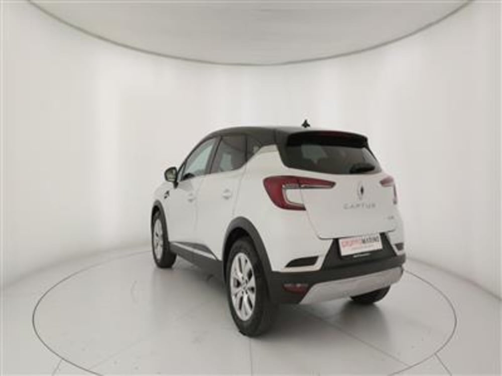 Renault Captur usata a Bari (5)