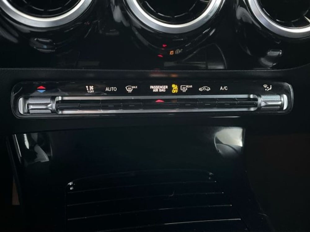 Mercedes-Benz CLA Shooting Brake usata a Verona (14)