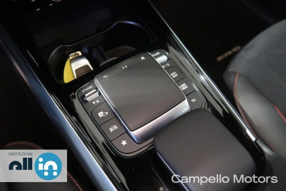 Mercedes-Benz GLA SUV usata a Venezia (13)