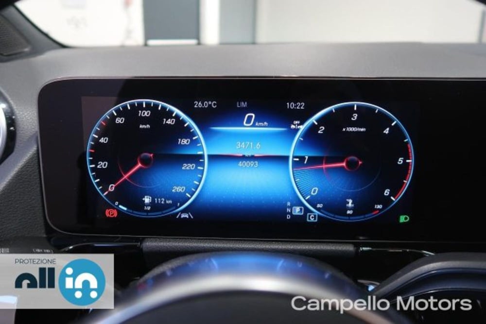 Mercedes-Benz GLA SUV usata a Venezia (9)