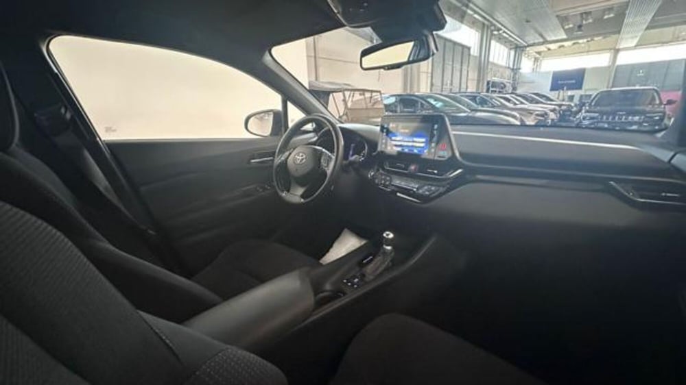 Toyota Toyota C-HR usata a Reggio Emilia (12)