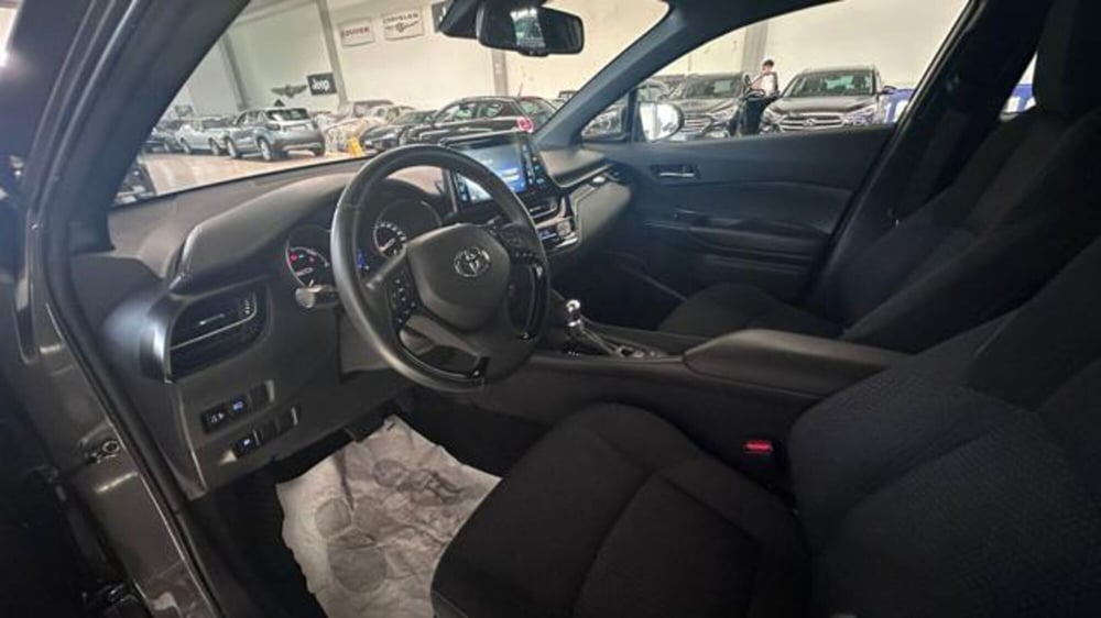 Toyota Toyota C-HR usata a Reggio Emilia (8)