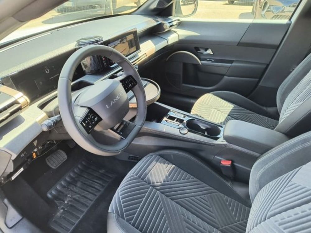 Lancia Ypsilon nuova a Frosinone (11)