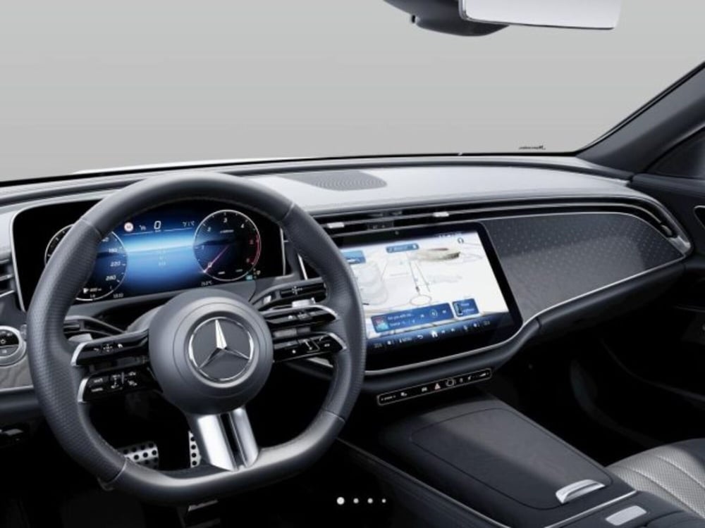 Mercedes-Benz Classe E Station Wagon nuova a Verona (5)