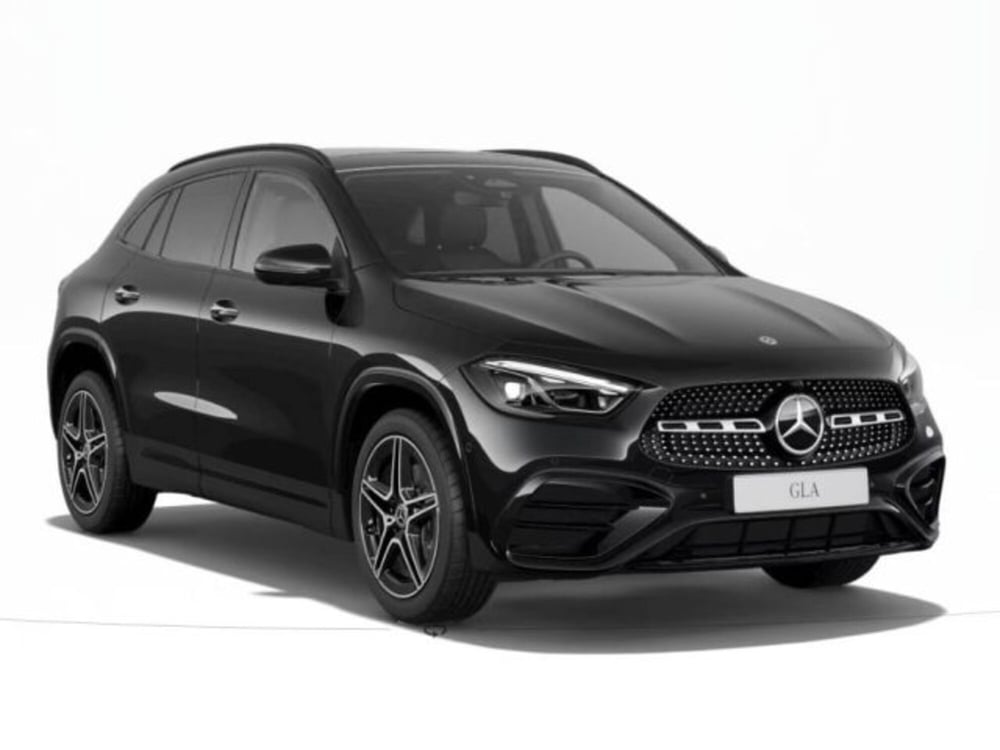 Mercedes-Benz GLA SUV nuova a Verona