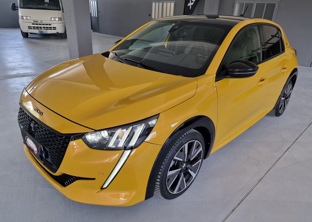 Peugeot 208 usata a Torino