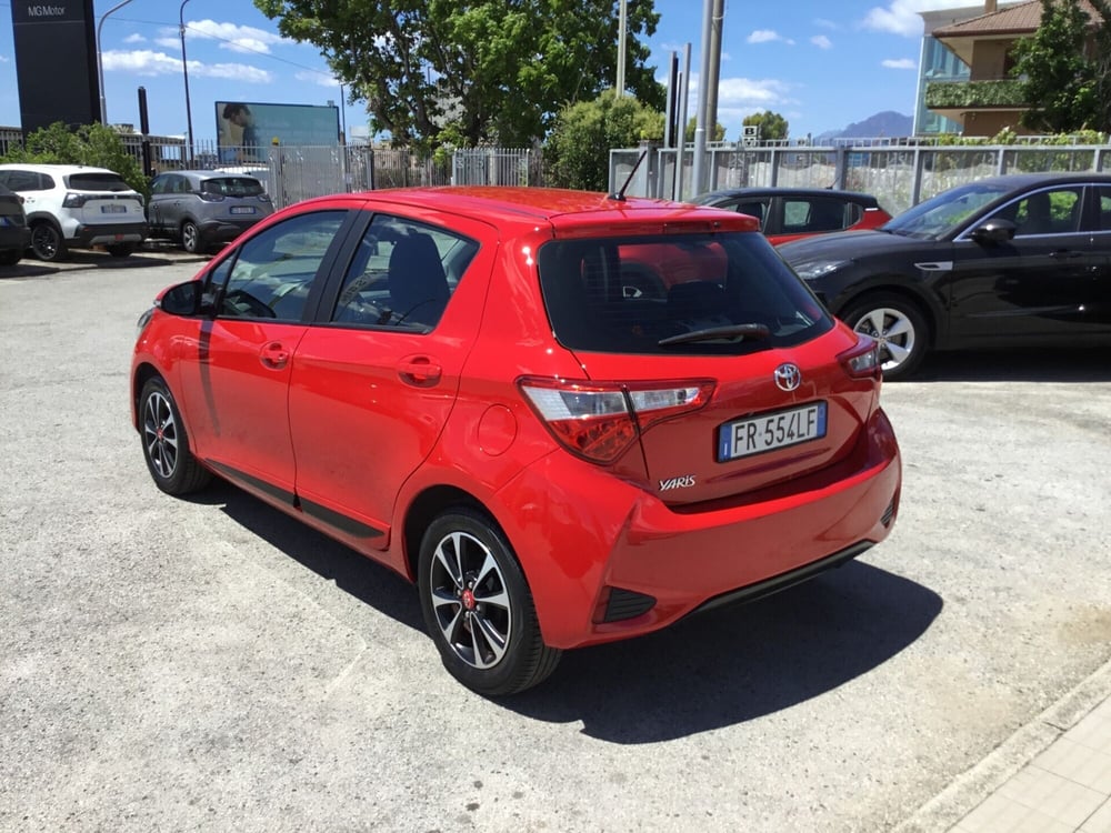 Toyota Yaris usata a Napoli (2)