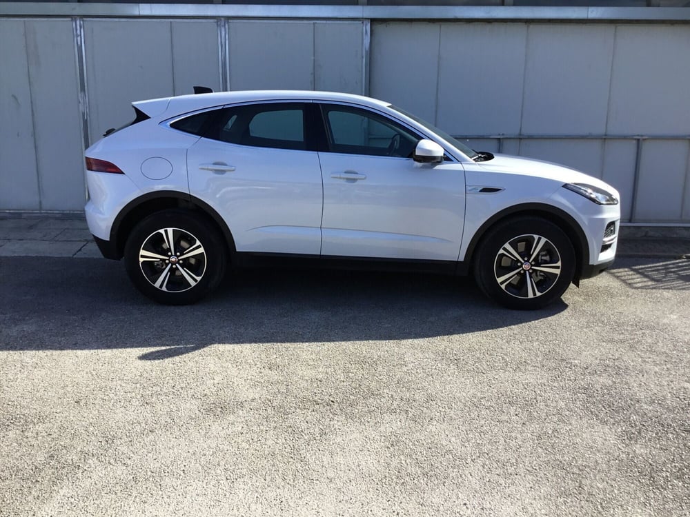 Jaguar E-Pace usata a Napoli (3)