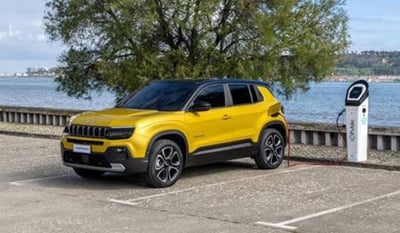 Jeep Avenger full-electric Summit fwd 156cv auto del 2023 usata a Alessandria