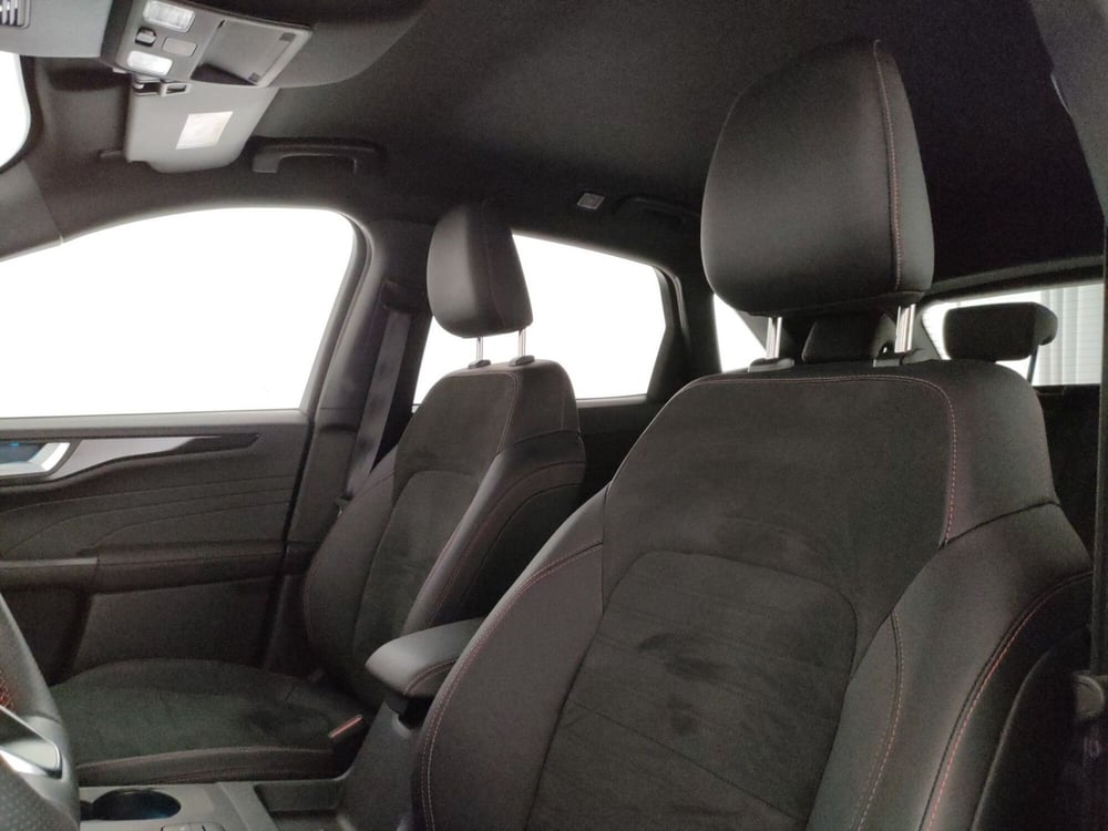 Ford Kuga usata a Roma (13)