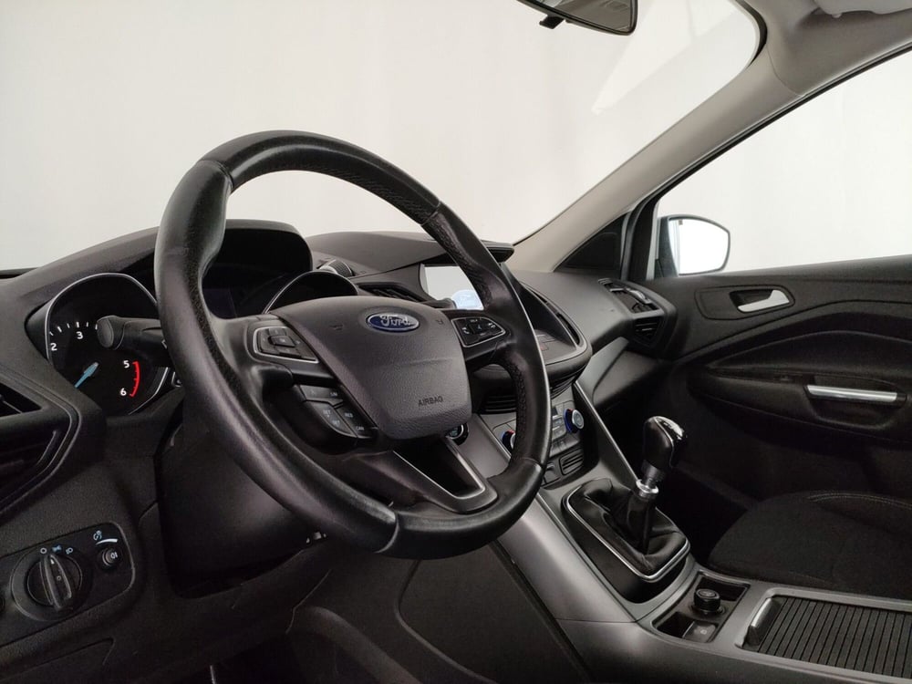 Ford Kuga usata a Roma (11)
