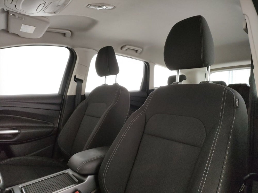 Ford Kuga usata a Roma (12)