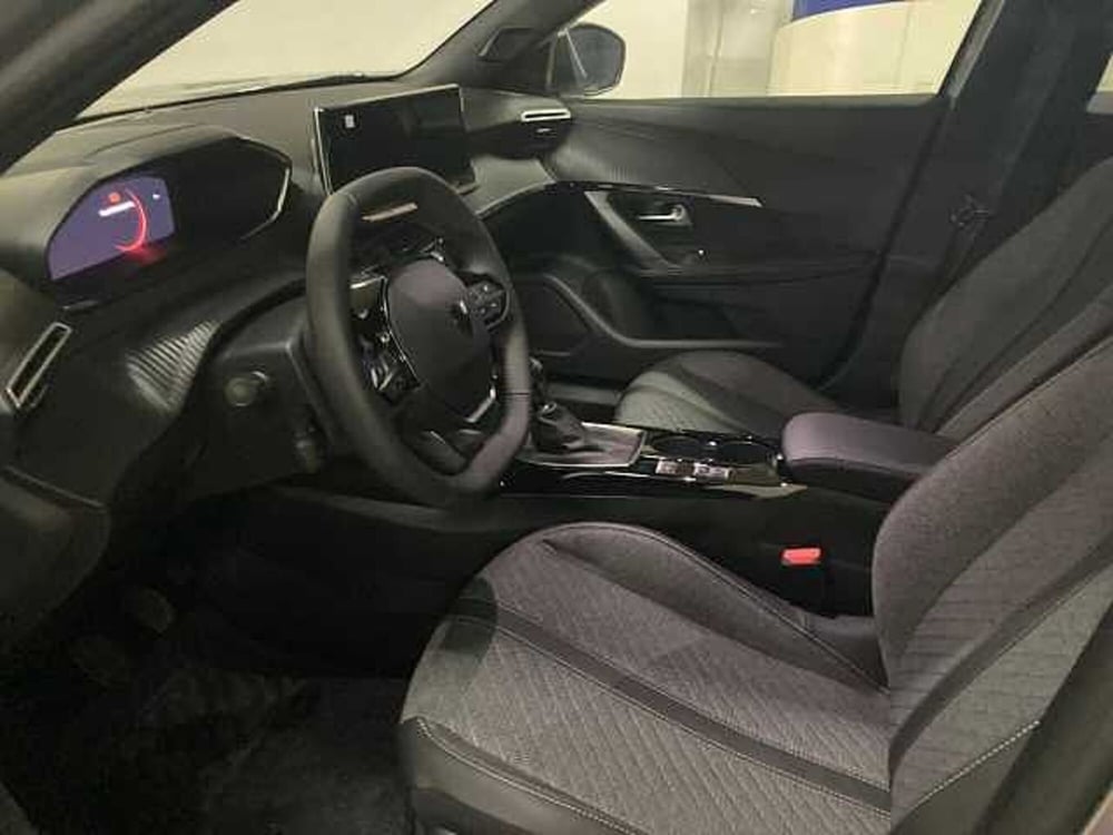 Peugeot 2008 nuova a Messina (10)