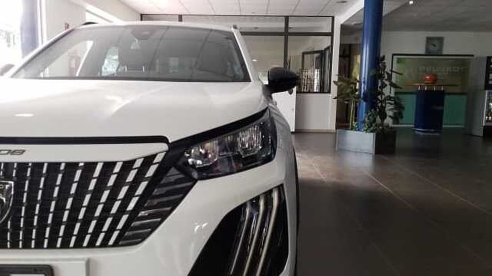 Peugeot 2008 nuova a Messina (2)