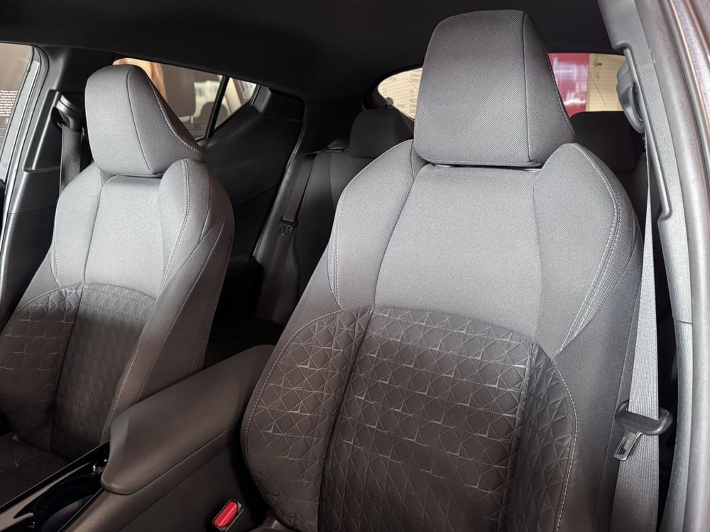 Toyota Toyota C-HR usata a Brescia (13)