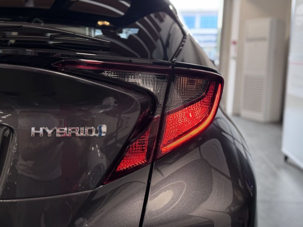 Toyota Toyota C-HR usata a Brescia (5)