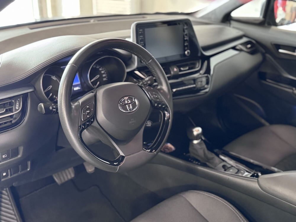 Toyota Toyota C-HR usata a Brescia (8)