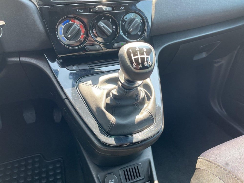 Lancia Ypsilon usata a Torino (15)