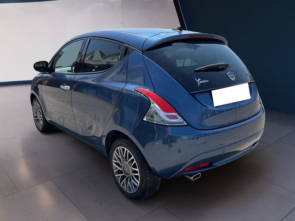 Lancia Ypsilon usata a Torino (5)