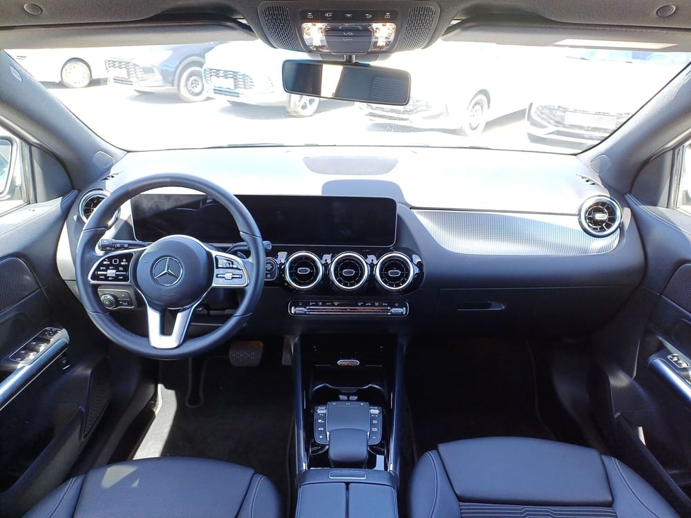 Mercedes-Benz GLA SUV usata  (8)