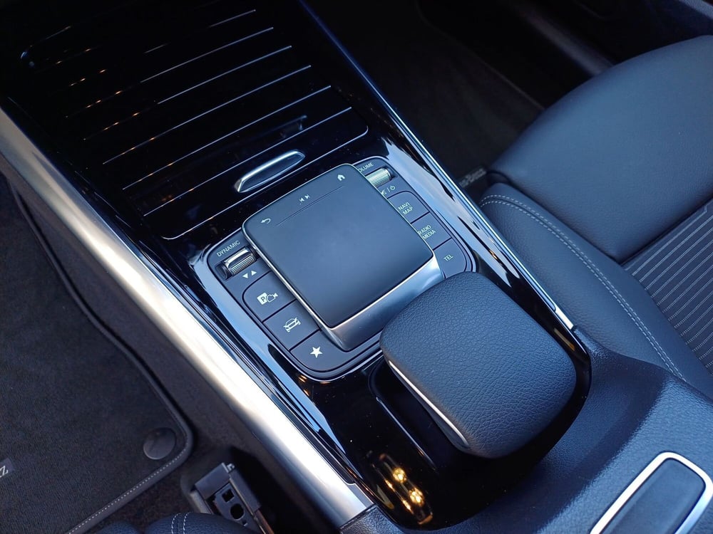 Mercedes-Benz GLA SUV usata  (9)