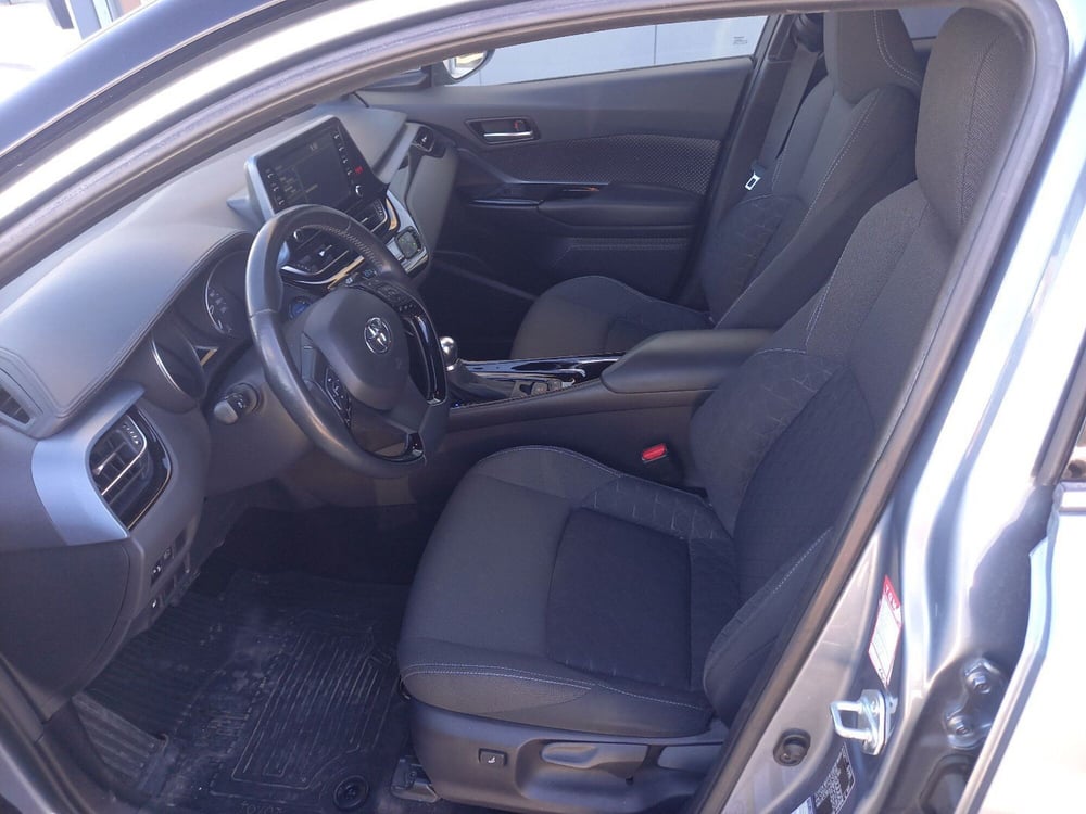 Toyota Toyota C-HR usata a Agrigento (9)