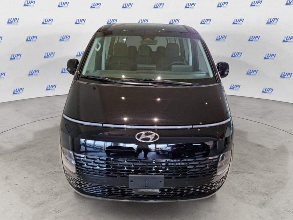 Hyundai Staria nuova a Pistoia (11)
