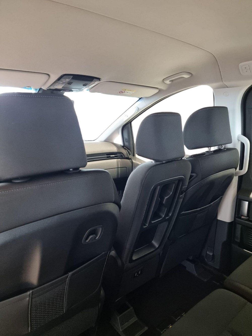 Hyundai Staria nuova a Pistoia (12)