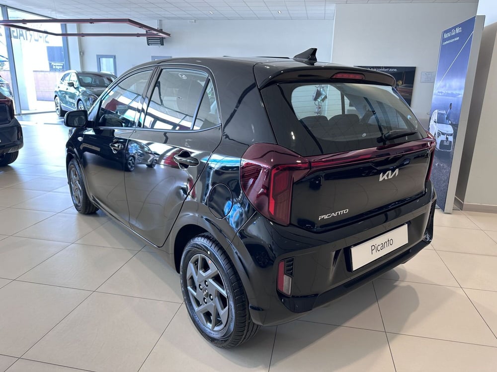 Kia Picanto nuova a Cremona (5)