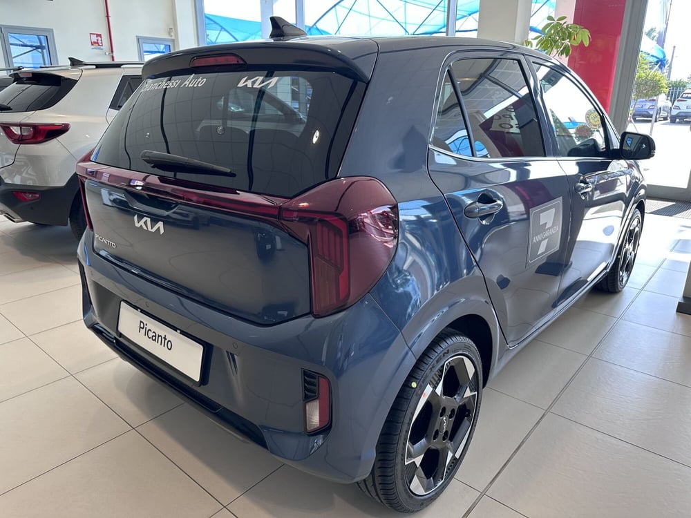 Kia Picanto nuova a Cremona (11)
