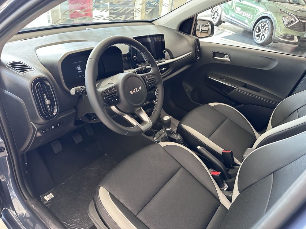 Kia Picanto nuova a Cremona (5)