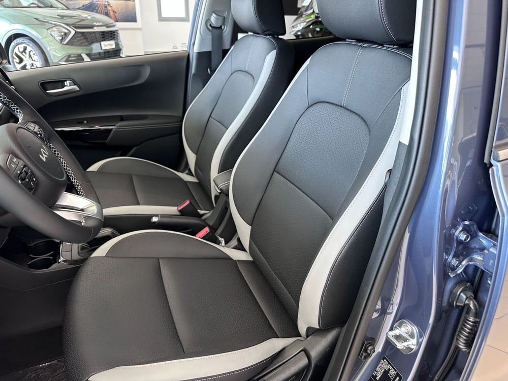 Kia Picanto nuova a Cremona (6)