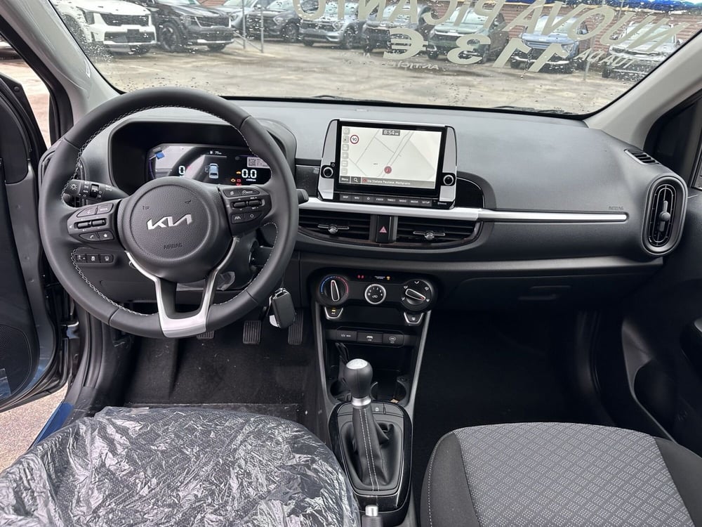 Kia Picanto nuova a Cremona (8)