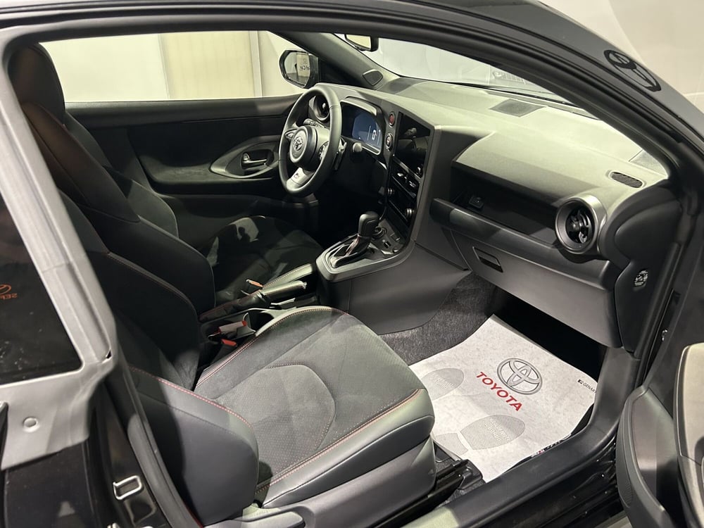 Toyota GR Yaris nuova a Milano (12)