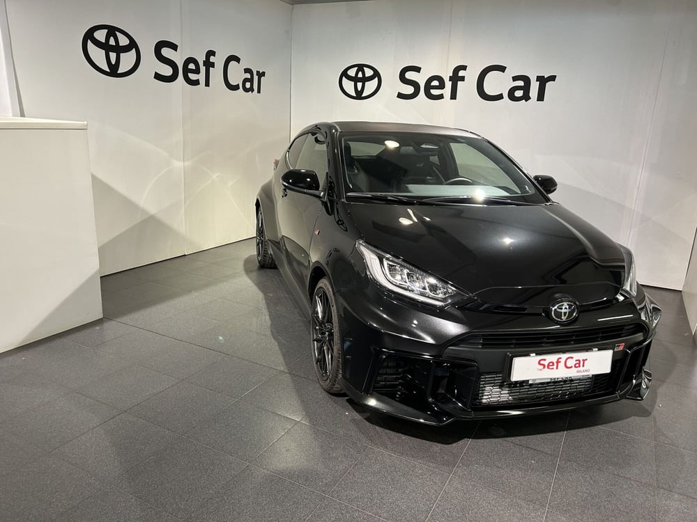 Toyota GR Yaris nuova a Milano (2)