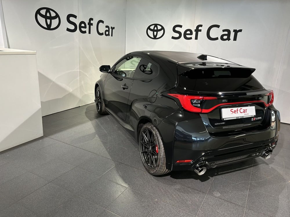 Toyota GR Yaris nuova a Milano (4)