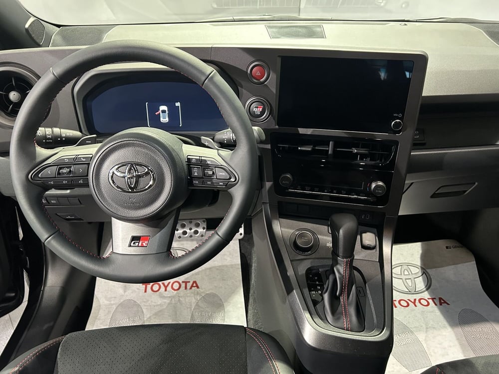 Toyota GR Yaris nuova a Milano (9)