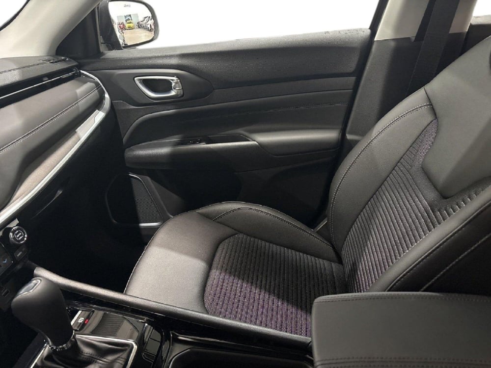 Jeep Compass nuova a Caltanissetta (17)