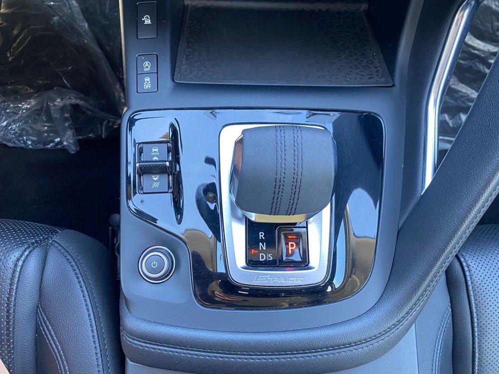 Jaguar E-Pace usata a La Spezia (20)