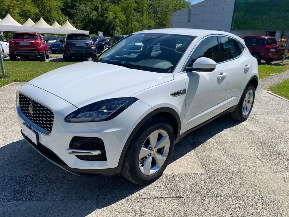Jaguar E-Pace usata a La Spezia (3)