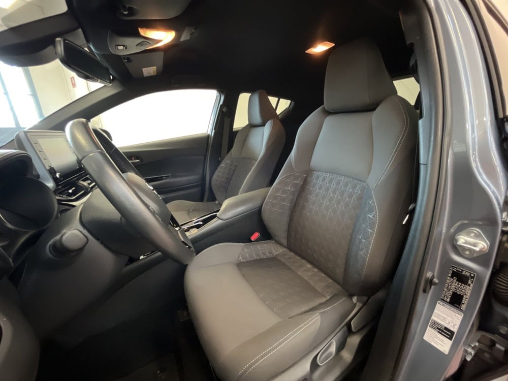 Toyota Toyota C-HR usata a Bologna (8)