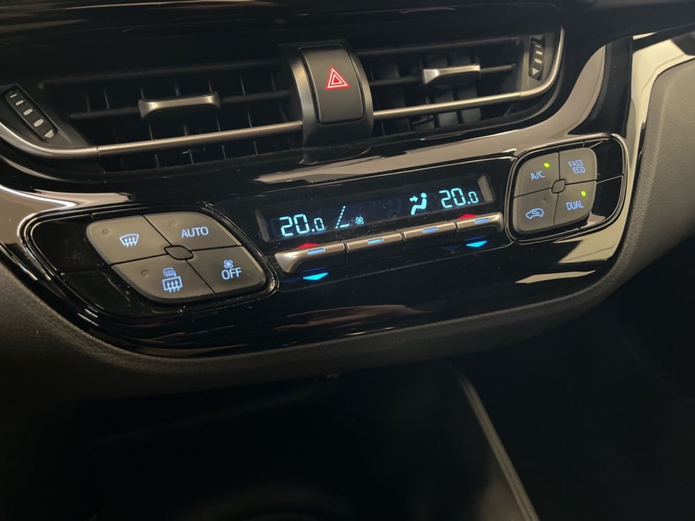 Toyota Toyota C-HR usata a Bologna (16)