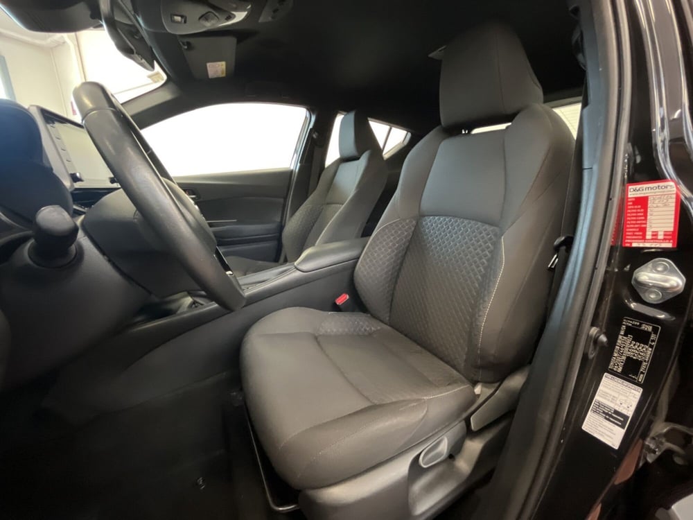 Toyota Toyota C-HR usata a Bologna (8)