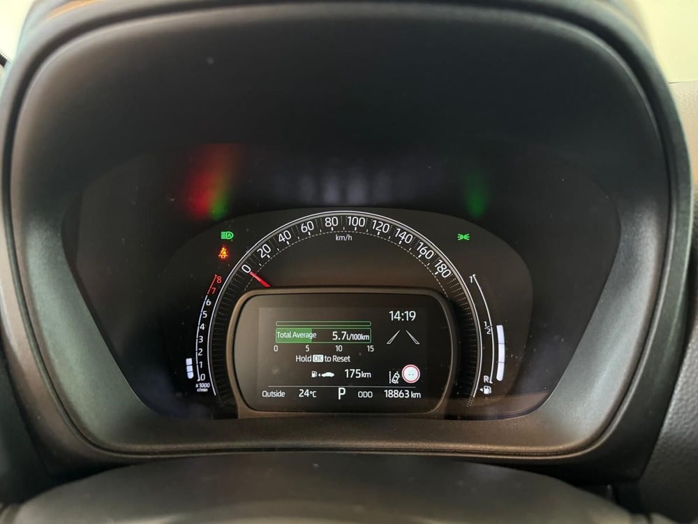 Toyota Aygo X usata a Modena (9)