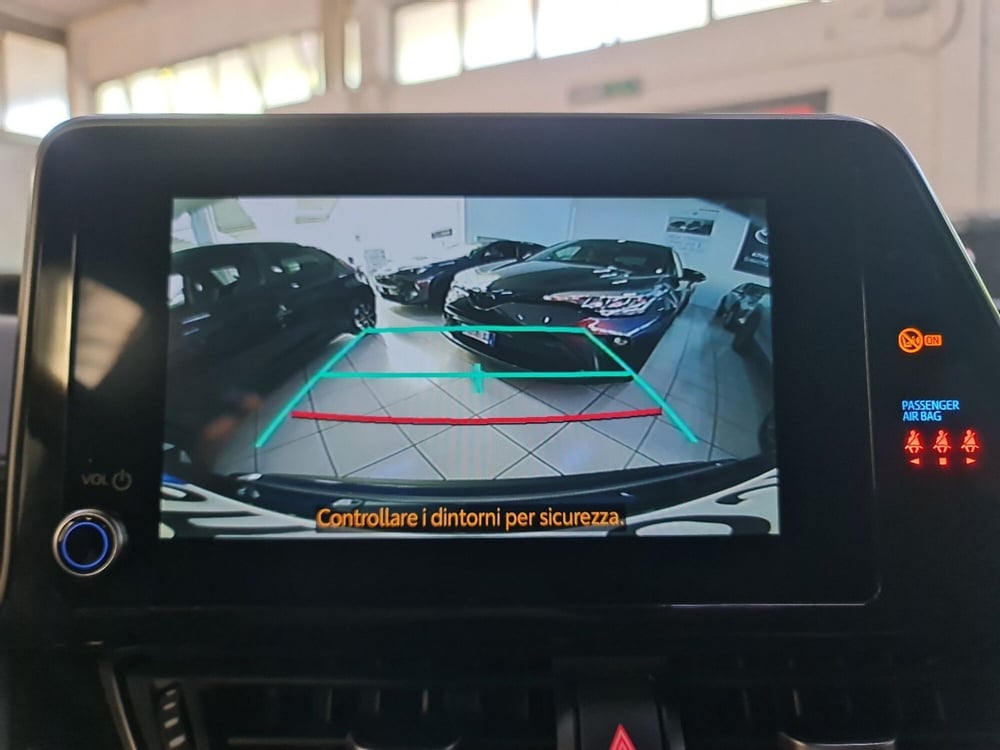 Toyota Toyota C-HR usata a Bologna (13)