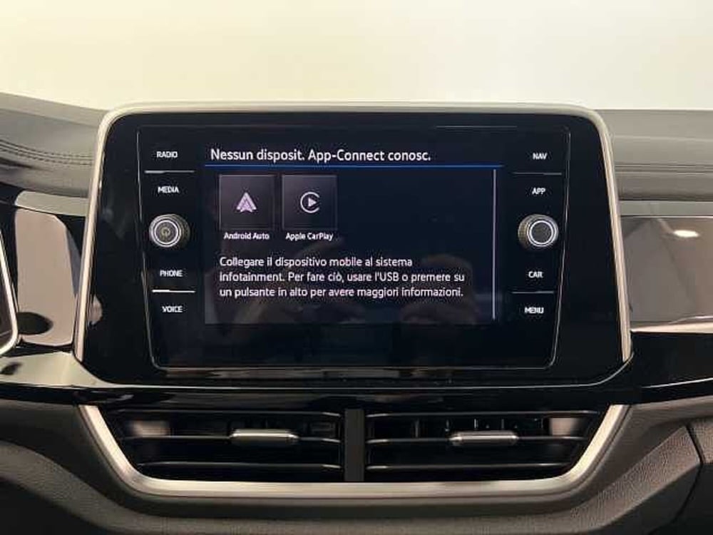 Volkswagen T-Roc nuova a Forlì-Cesena (18)