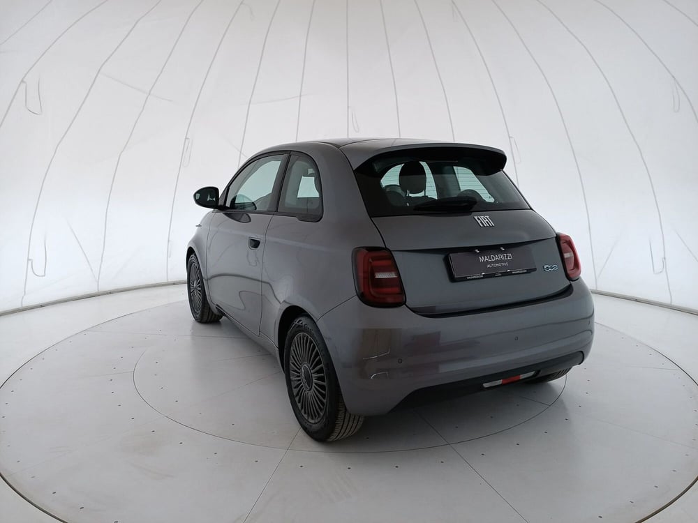 Fiat 500e usata a Barletta-Andria-Trani (4)