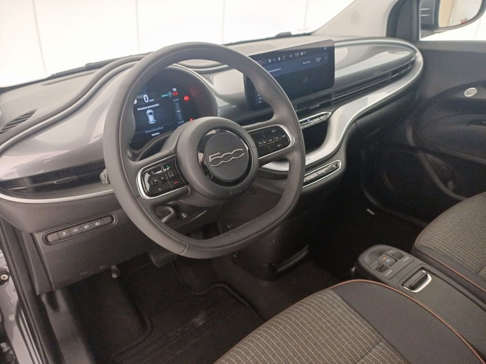 Fiat 500e usata a Barletta-Andria-Trani (5)
