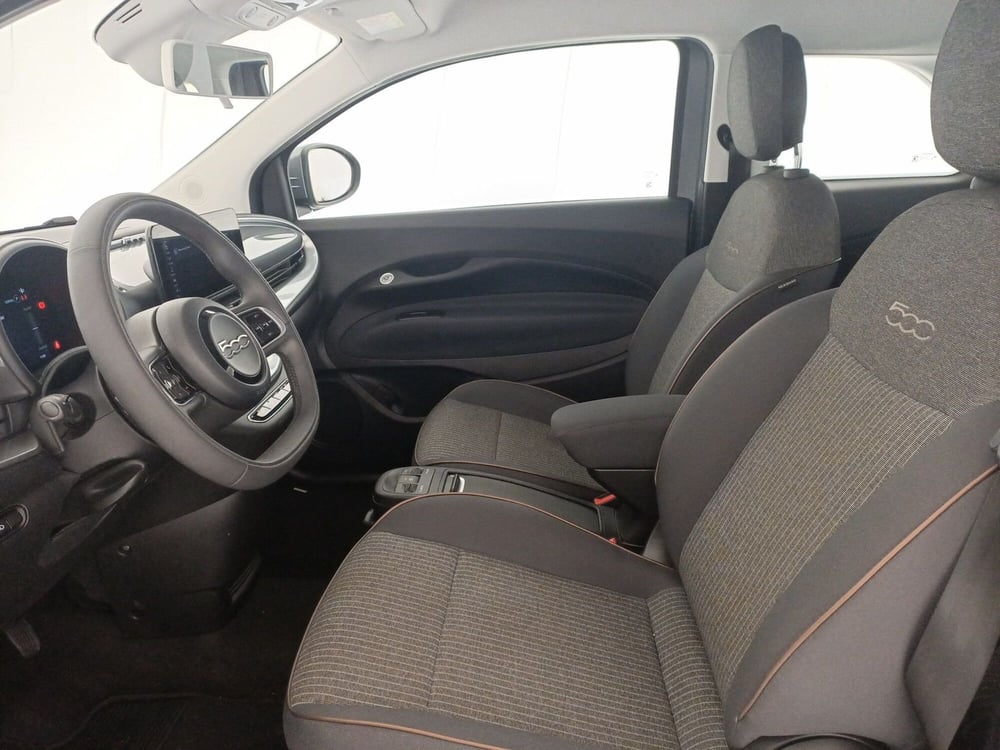Fiat 500e usata a Barletta-Andria-Trani (6)